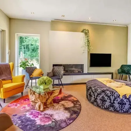 Alterbiezen Villa Hoeselt