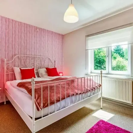 Alterbiezen Villa Hoeselt